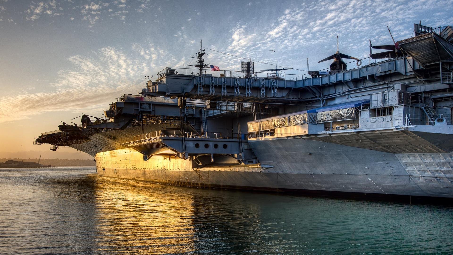 球队是否依据场地大小优化节奏控制策略，球队处于优势怎样安排战术